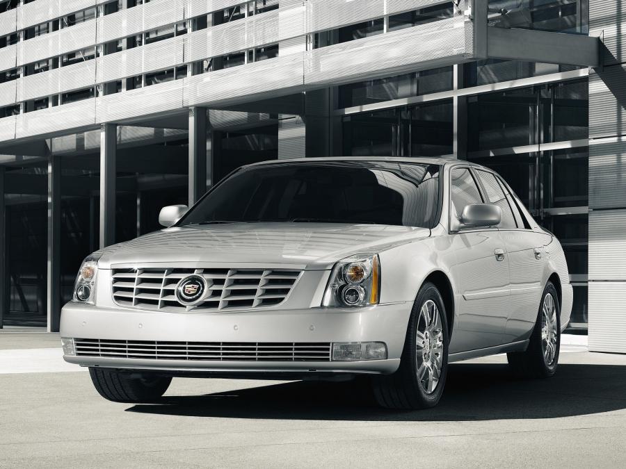  Cadillac DTS 2005 года  (фото 13 из 22)